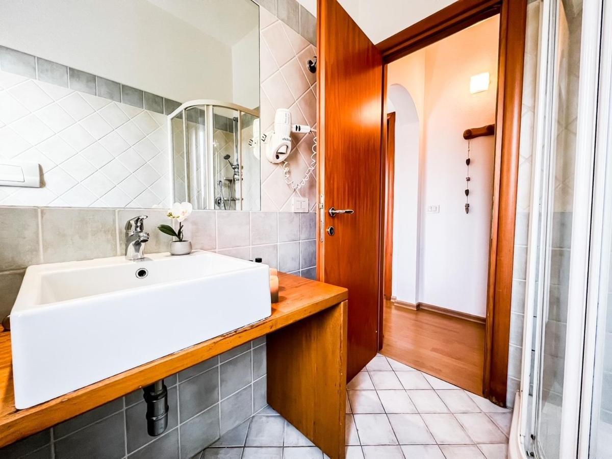 Mameli 04 Apartman Olbia Kültér fotó